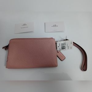 ❌SOLD❌Coach Pebbled Leather 4 x 6 Wristlet - Pink Blush